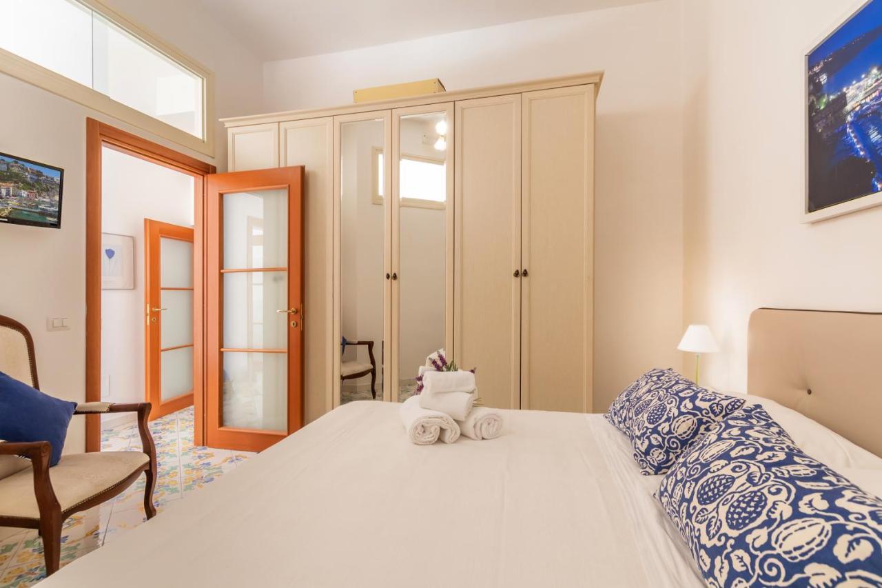 Comfy Apt 4 Sleeps Right In The Centre Sorrento Esterno foto